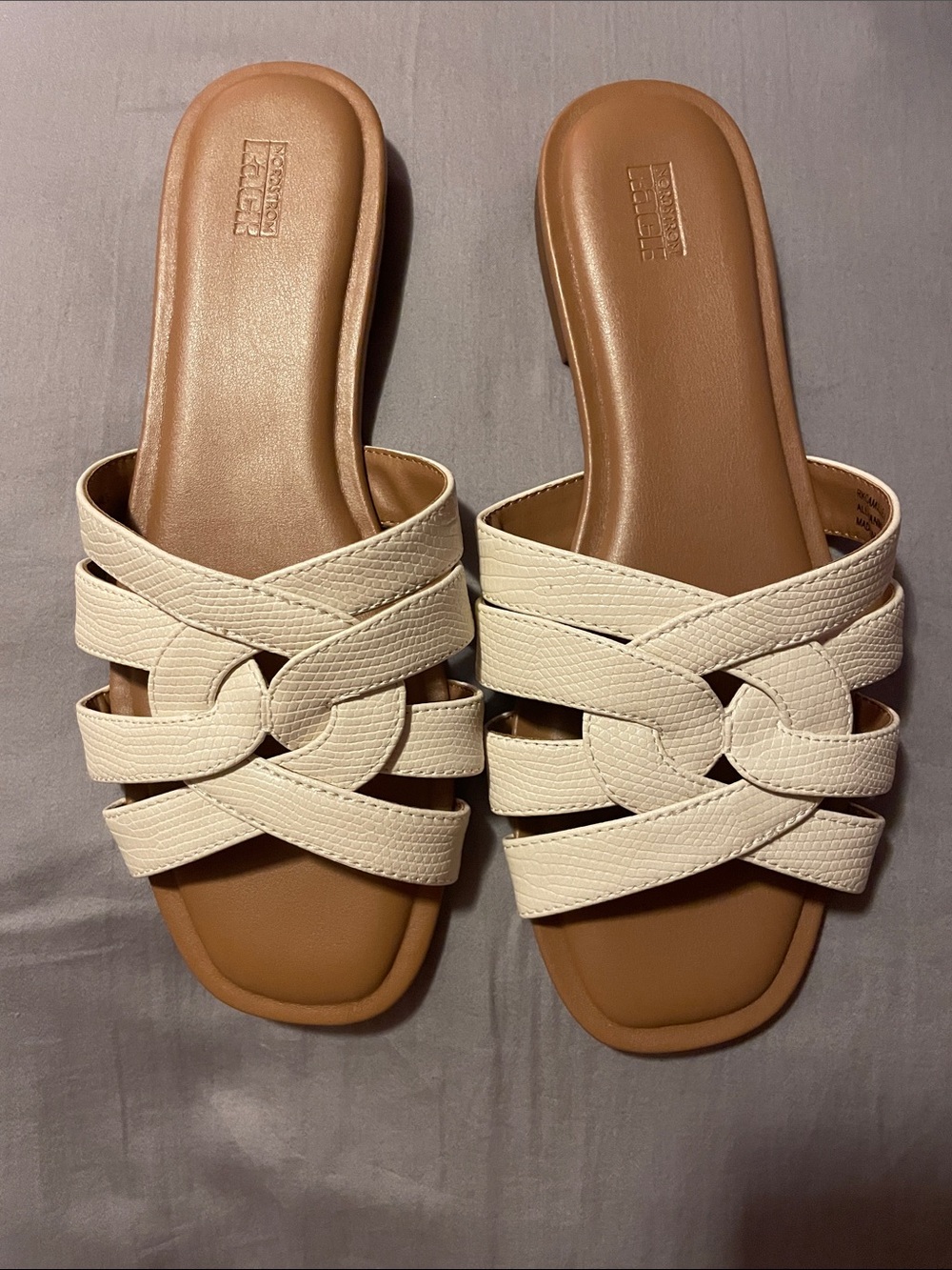 NWOB Nordstrom Rack Women's Cream Braided Slide Sandals Size 8